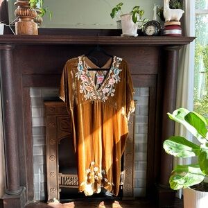 Johnny was velvet dress